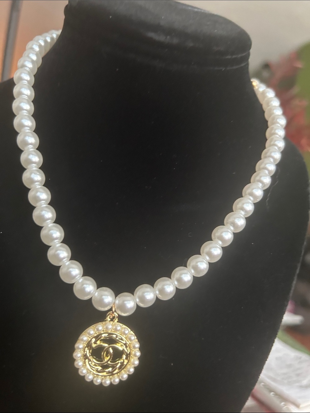Gold and White Pearl Pendant Necklace - Picture 3 of 3